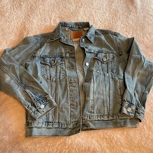 levi’s jean jacket